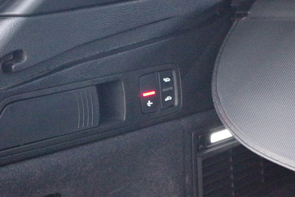 Audi Q5 55 TFSI e 367 PK S-Line Edition Competition PHEV, Trekhaak, Luchtvering, Panoramadak