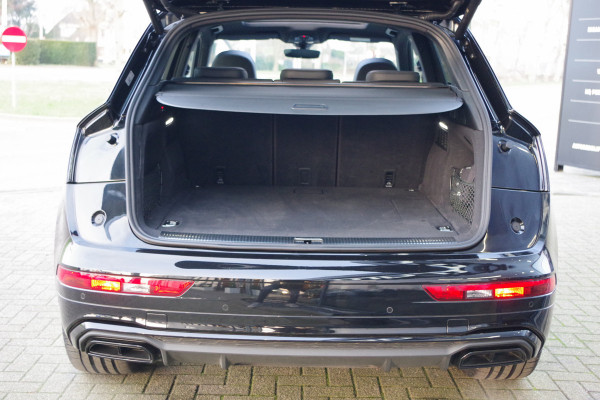 Audi Q5 55 TFSI e 367 PK S-Line Edition Competition PHEV, Trekhaak, Luchtvering, Panoramadak