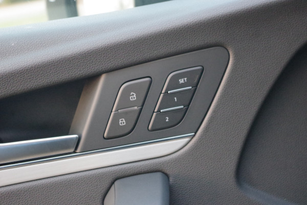 Audi Q5 55 TFSI e 367 PK S-Line Edition Competition PHEV, Trekhaak, Luchtvering, Panoramadak