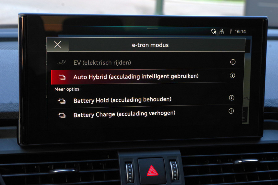 Audi Q5 55 TFSI e 367 PK S-Line Edition Competition PHEV, Trekhaak, Luchtvering, Panoramadak