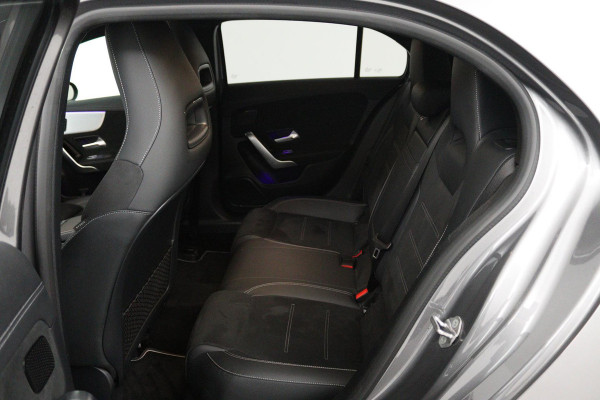 Mercedes-Benz A-Klasse 250 e Business Solution AMG Limited (PANORAMADAK, SFEERVERLICHTING, STOELVERWARMING, ACHTERUITRIJCAMERA)