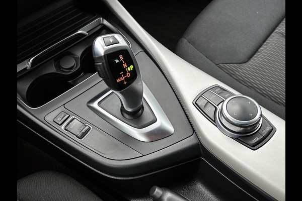 BMW 1-serie 118i Corporate Lease Executive (NL-auto, Goed OnderH, Navi, Climate Con, Parkeersensoren, Cruise Con, Etc)