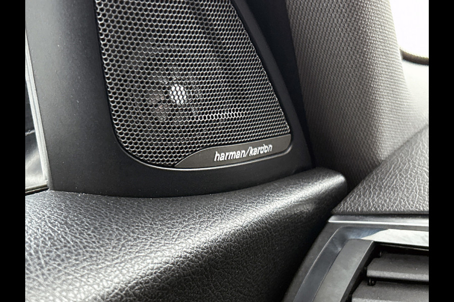 BMW 1-serie 118i Corporate Lease Executive (NL-auto, Goed OnderH, Navi, Climate Con, Parkeersensoren, Cruise Con, Etc)