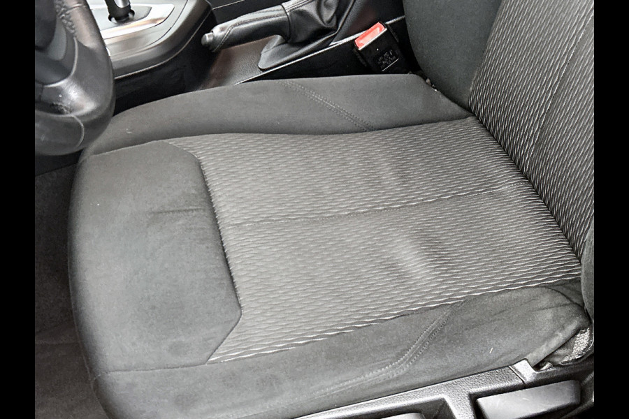 BMW 1-serie 118i Corporate Lease Executive (NL-auto, Goed OnderH, Navi, Climate Con, Parkeersensoren, Cruise Con, Etc)