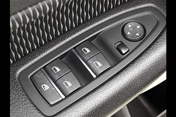 BMW 1-serie 118i Corporate Lease Executive (NL-auto, Goed OnderH, Navi, Climate Con, Parkeersensoren, Cruise Con, Etc)