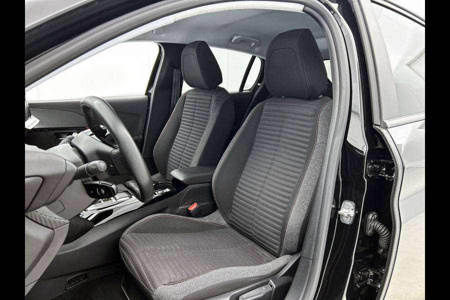 Peugeot e-208 EV Active Pack 50 kWh(NL-auto, Navi, Parkeersensoren, Lane Assist, Cruise Con, Airco, Etc)