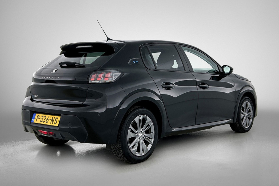 Peugeot e-208 EV Active Pack 50 kWh(NL-auto, Navi, Parkeersensoren, Lane Assist, Cruise Con, Airco, Etc)