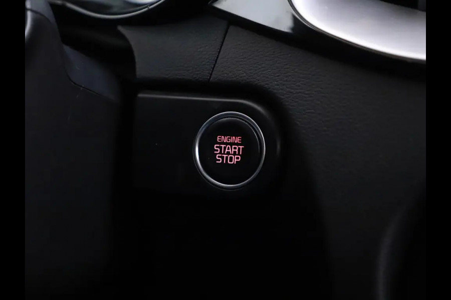 Kia Ceed Sportswagon 1.6 GDI PHEV DynamicPlusLine Pano ACC Camera