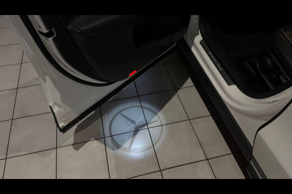 Mercedes-Benz EQA 250 Electric Art 67 kWh + PANO / CAMERA / DODEHOEK / SFEERVERLICHTING