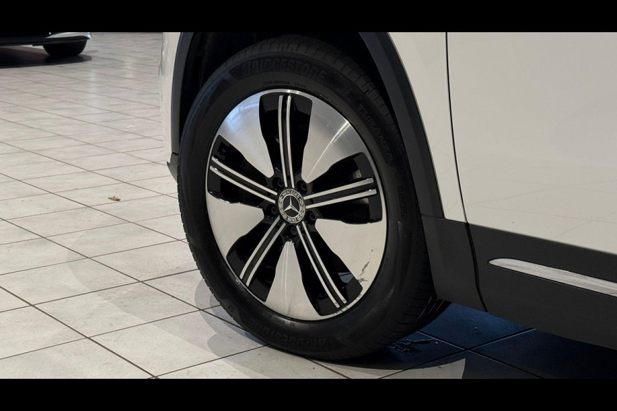 Mercedes-Benz EQA 250 Electric Art 67 kWh + PANO / CAMERA / DODEHOEK / SFEERVERLICHTING
