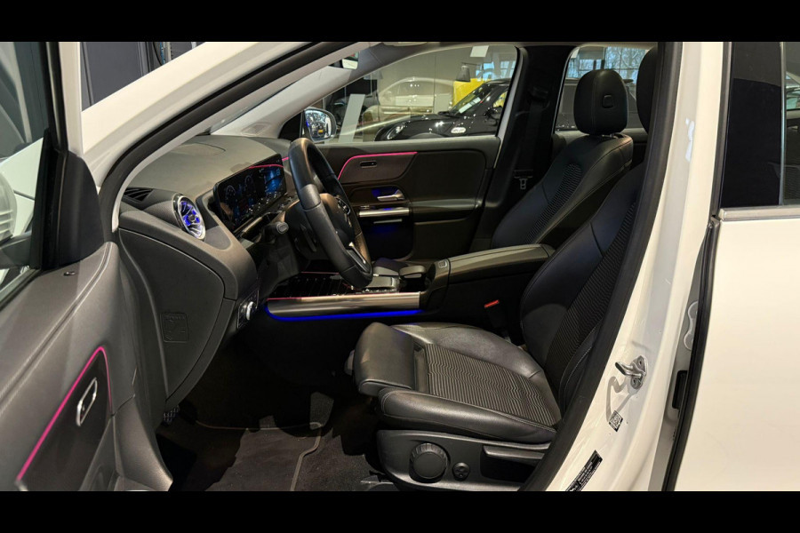 Mercedes-Benz EQA 250 Electric Art 67 kWh + PANO / CAMERA / DODEHOEK / SFEERVERLICHTING