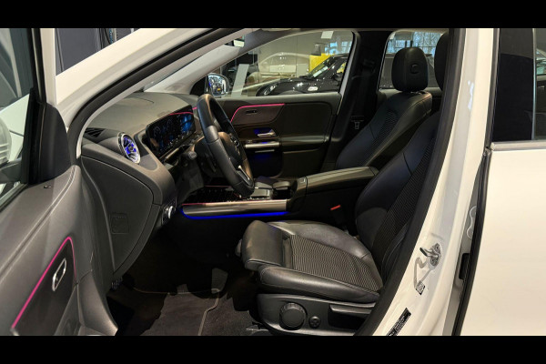 Mercedes-Benz EQA 250 Electric Art 67 kWh + PANO / CAMERA / DODEHOEK / SFEERVERLICHTING