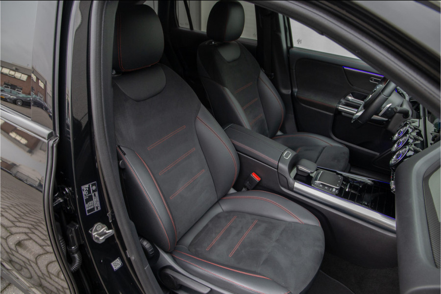 Mercedes-Benz GLA 180 AMG Nightpack, Widescreen, Distronic, Sfeerverlichting 2023