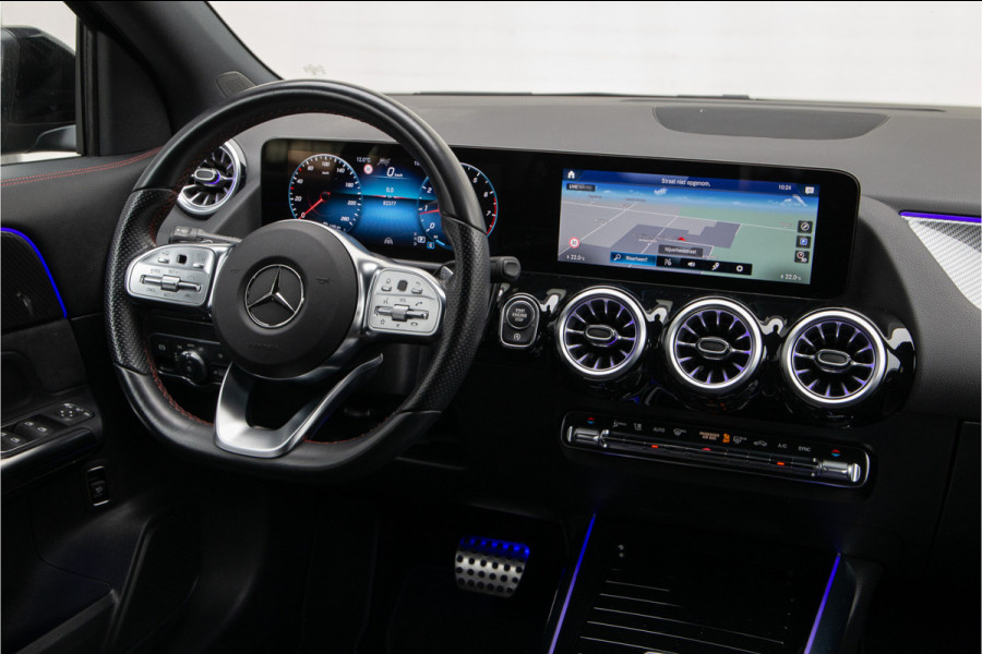 Mercedes-Benz GLA 180 AMG Nightpack, Widescreen, Distronic, Sfeerverlichting 2023