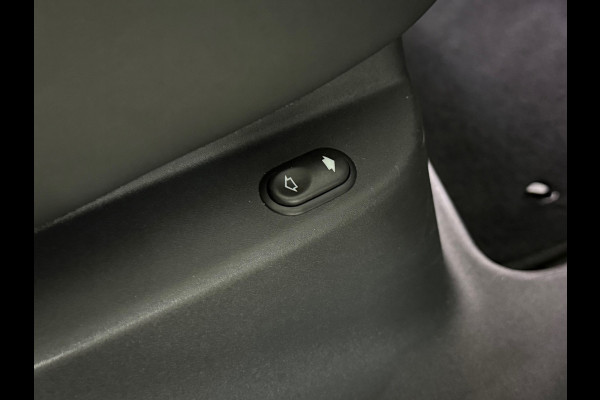 Land Rover Range Rover Velar 2.0 P400e R-Dynamic SE | Pano | Meridian | Memory | Massagestoelen | Navigatie