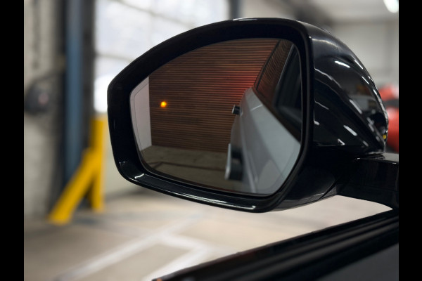 Land Rover Range Rover Velar 2.0 P400e R-Dynamic SE | Pano | Meridian | Memory | Massagestoelen | Navigatie