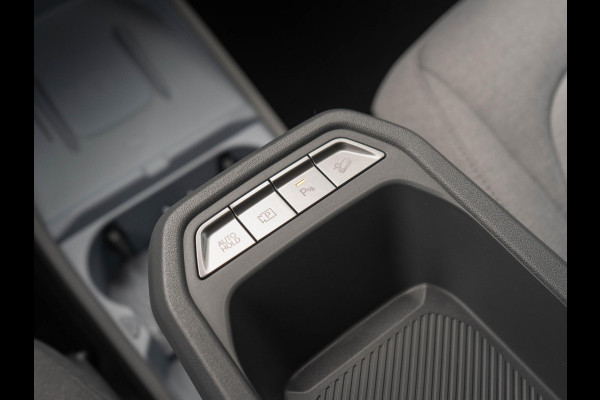 Kia EV3 Plus 58.3 kWh | Binnenkort beschikbaar | Stoel en stuurverwarming | Carplay/android auto |