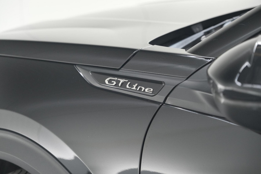 Peugeot 2008 PureTech 130 GT-Line | Camera | Adaptieve Cruise Control | Allseason Banden | Navigatie