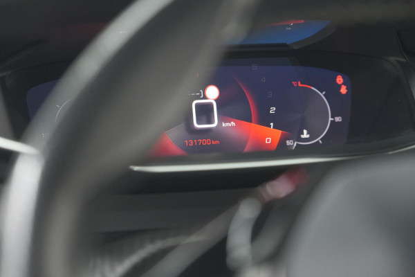 Peugeot 2008 PureTech 130 GT-Line | Camera | Adaptieve Cruise Control | Allseason Banden | Navigatie