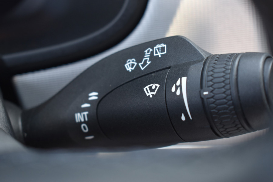 Volvo V90 T8 AWD 390PK Plug-in Hybrid R-Design | HUD | H&K | Trekhaak | Luchtvering | 360 camera | 19"LMV |