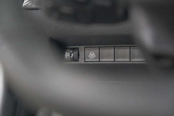 Peugeot 208 PureTech 100 Allure Pack | Camera | Adaptieve Cruise Control | Apple Carplay | Stoelverwarming