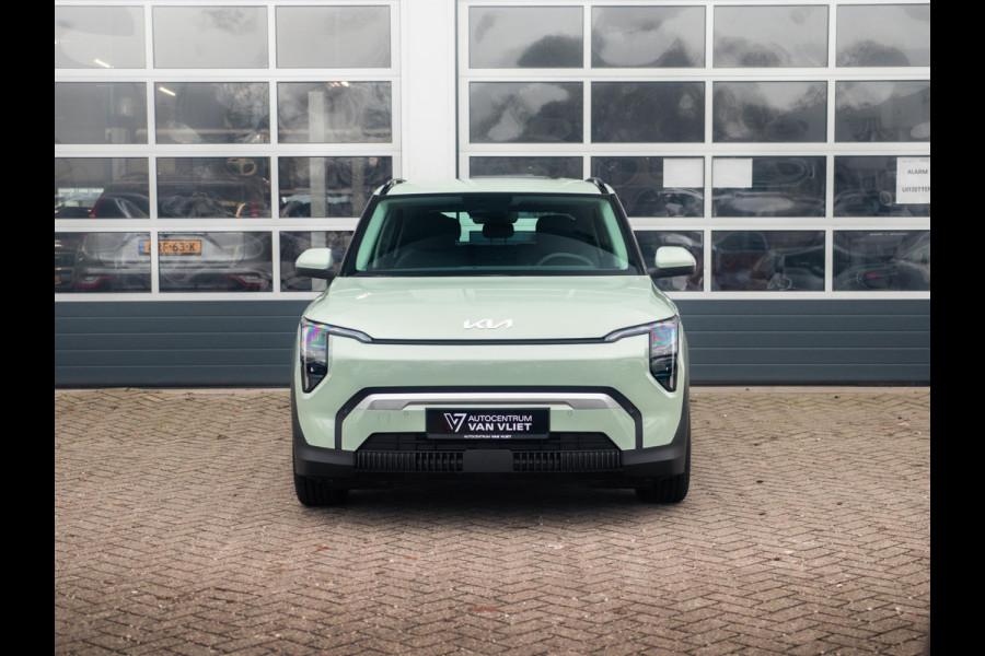Kia EV3 Air 58.3 kWh | Direct beschikbaar | Navi | 17"| Cruise controle | Climate