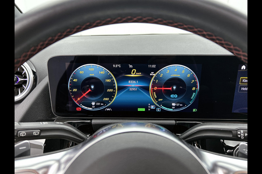 Mercedes-Benz GLA 250 e AMG Plug-In Hybride Panoramadak | 5 spaaks lichtmetalen velgen | elect. bed. Voorstoelen met memory | Trekhaak wegklapbaar | Navigatie | Parkig support met camera achter Inclusief 24 maanden Mercedes-Benz Certified garantie voor Europa.