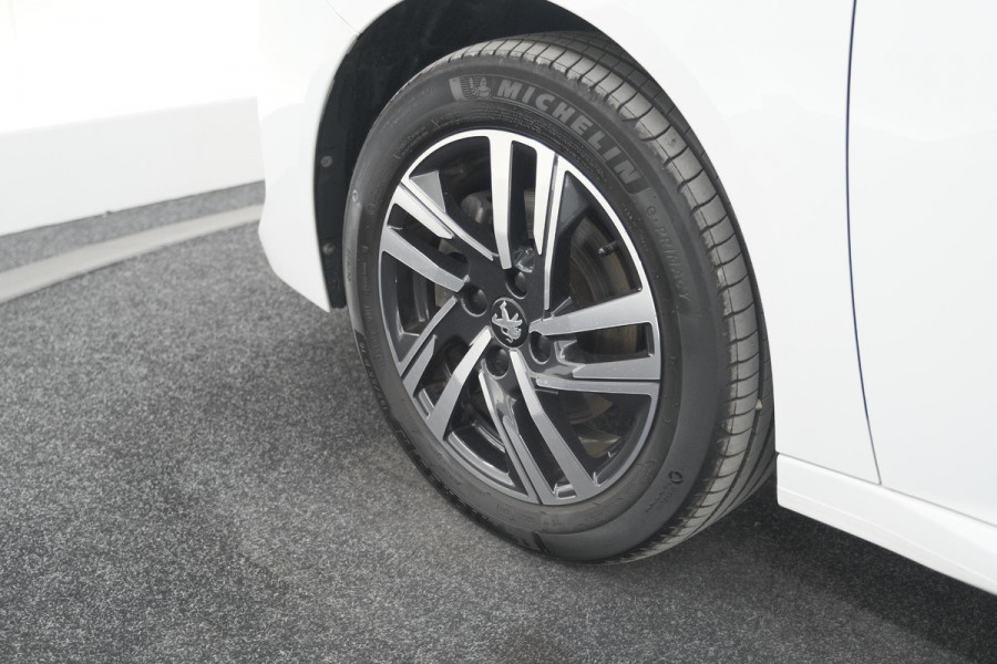 Peugeot 208 PureTech 100 Allure Pack | Camera | Adaptieve Cruise Control | Apple Carplay | Stoelverwarming