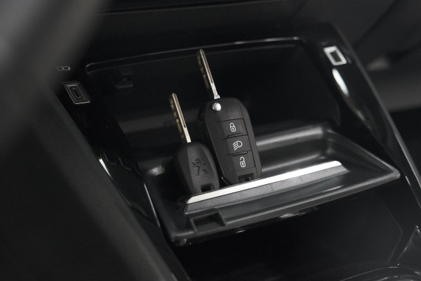 Peugeot 208 PureTech 100 EAT8 Allure Pack | Camera | Apple Carplay | Parkeersensoren