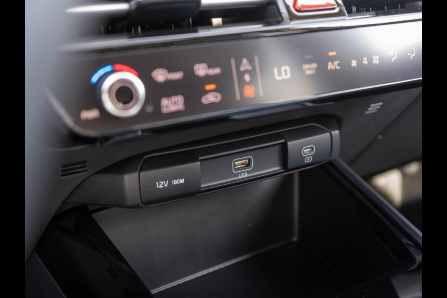 Kia Niro 1.6 GDi Hybrid DynamicPlusLine | OP VOORRAAD | HUD | PDC | Schuif/kanteldak |