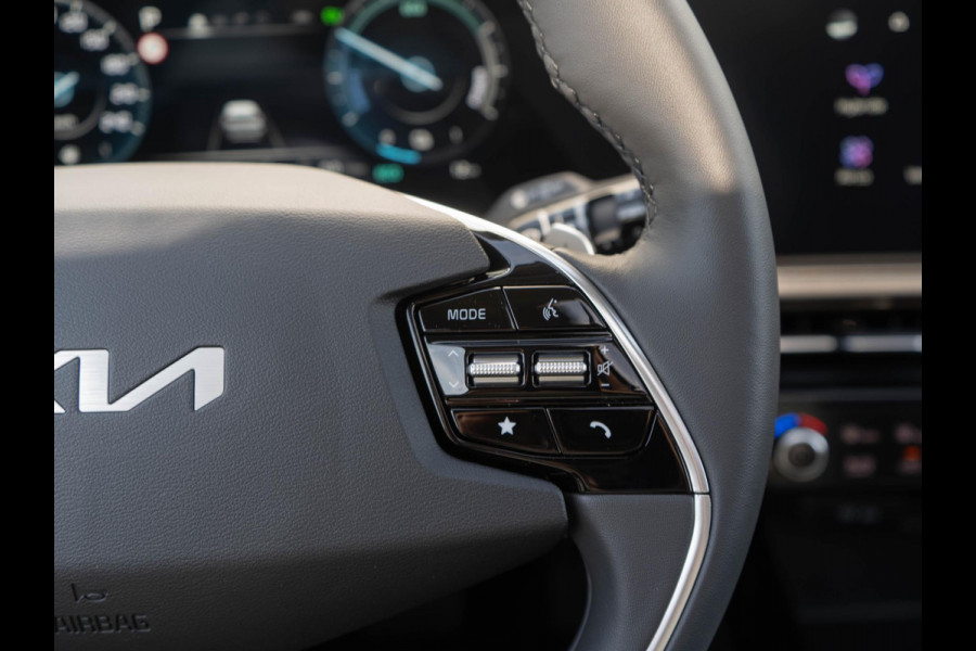 Kia Niro 1.6 GDi Hybrid DynamicPlusLine | Navigatie | Stoel en stuurverwarming |