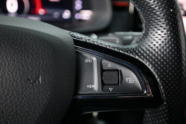 Škoda SCALA 1.5 TSI Sport Business LED/KUIPSTOELEN/LMV/CAM/ACC/ECC/12 MDN GARANTIE!