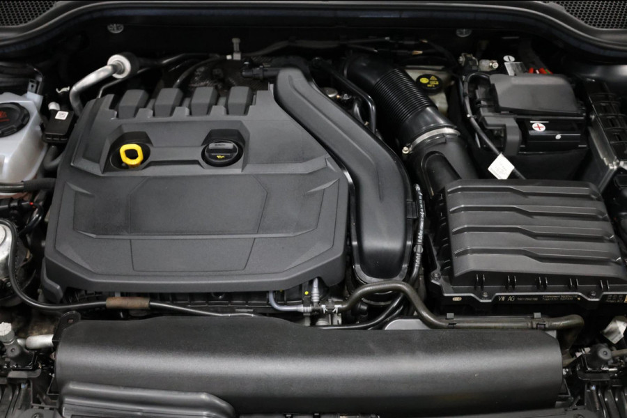 Škoda SCALA 1.5 TSI Sport Business LED/KUIPSTOELEN/LMV/CAM/ACC/ECC/12 MDN GARANTIE!