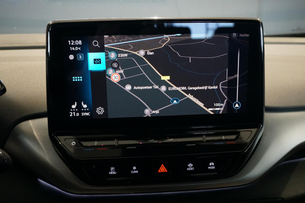 Volkswagen ID.4 First 77 kWh + WEGKLAPBARE TREKHAAK / STUURVERWARMING / VOORKLIMATISERING