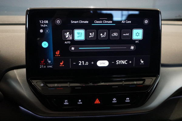 Volkswagen ID.4 First 77 kWh + WEGKLAPBARE TREKHAAK / STUURVERWARMING / VOORKLIMATISERING