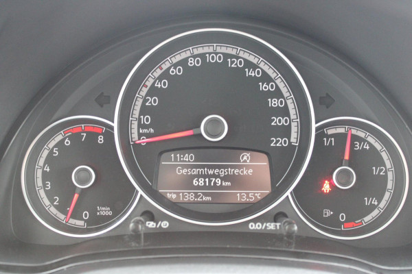 Volkswagen up! 1.0 BMT move up! Airco Bluetooth Camera Pdc