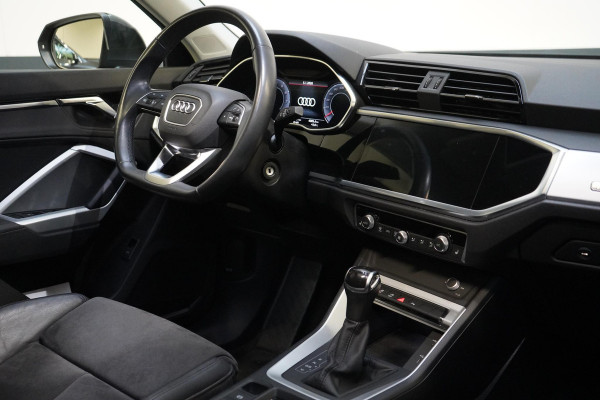 Audi Q3 Sportback 35 TFSI S Edition | Trekhaak | Panoramadak | Apple Carplay | Stoelverwarming | Drive Select