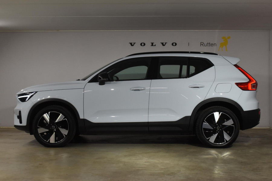 Volvo EX40 252PK Single Motor Extended Range Plus 82 kWh Navigatie / Camera / Adaptive Cruise control / Stuur & Stoelverwarming / Trekhaak / Elektr. achterklep / 19" LM Velgen