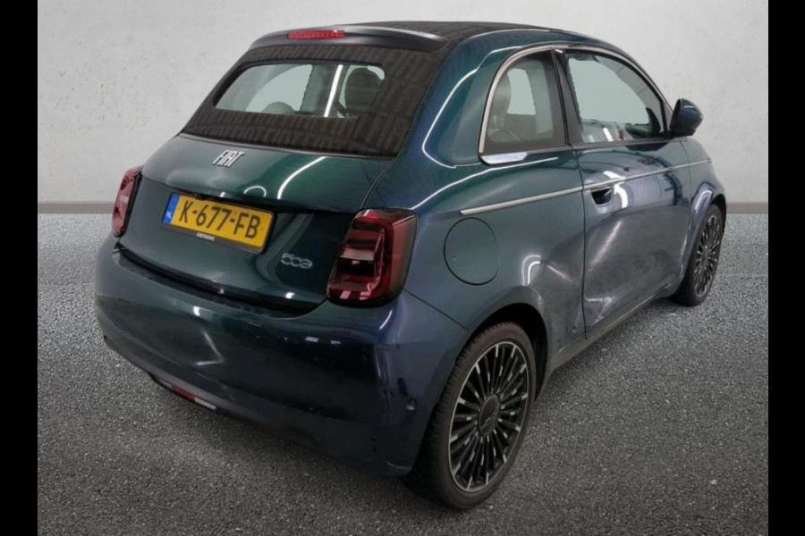 Fiat 500E CABRIO La Prima 87Kw / 42 kWh / Leder / Pdc+Camera / Navigatie / Airco-ecc. / 100% Electrisch,100%Stijlvol / Apk 11-2026