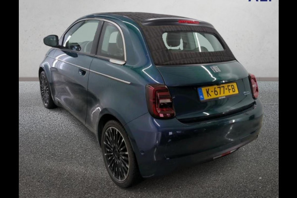 Fiat 500E CABRIO La Prima 87Kw / 42 kWh / Leder / Pdc+Camera / Navigatie / Airco-ecc. / 100% Electrisch,100%Stijlvol / Apk 11-2026