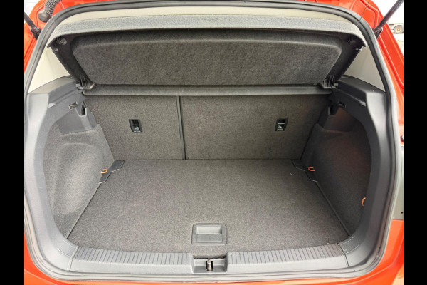 Volkswagen T-Cross 1.0 TSI Life, 1e eigenaar, NAP, CarPlay, Navi