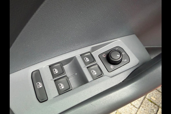 Volkswagen T-Cross 1.0 TSI Life, 1e eigenaar, NAP, CarPlay, Navi