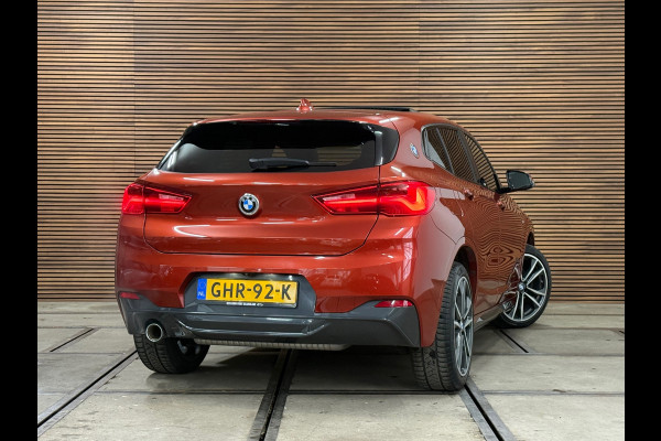 BMW X2 SDrive18i High Executive | M-Pakket | Pano | HUD | 19' inch | Alcantara | Navigatie | LED