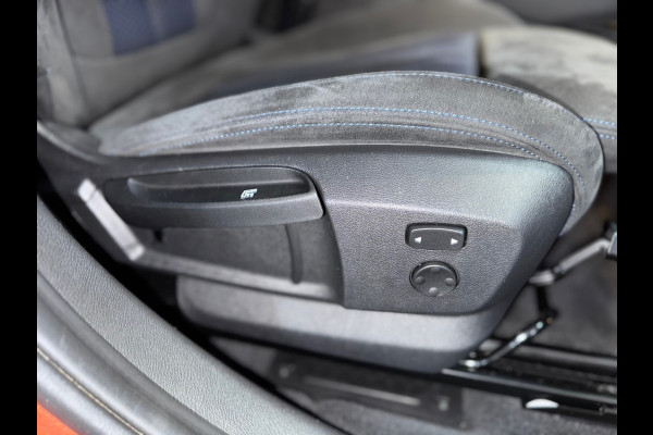 BMW X2 SDrive18i High Executive | M-Pakket | Pano | HUD | 19' inch | Alcantara | Navigatie | LED