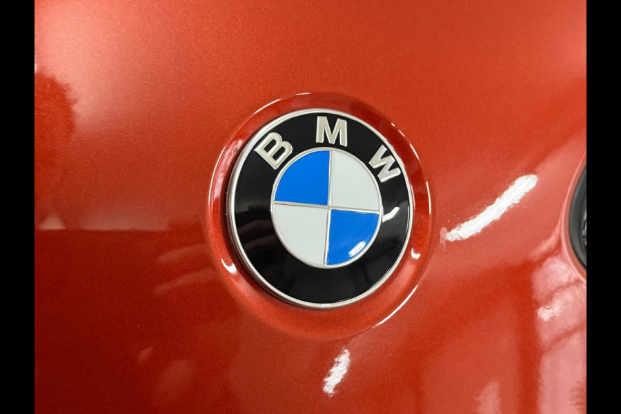 BMW X2 SDrive18i High Executive | M-Pakket | Pano | HUD | 19' inch | Alcantara | Navigatie | LED