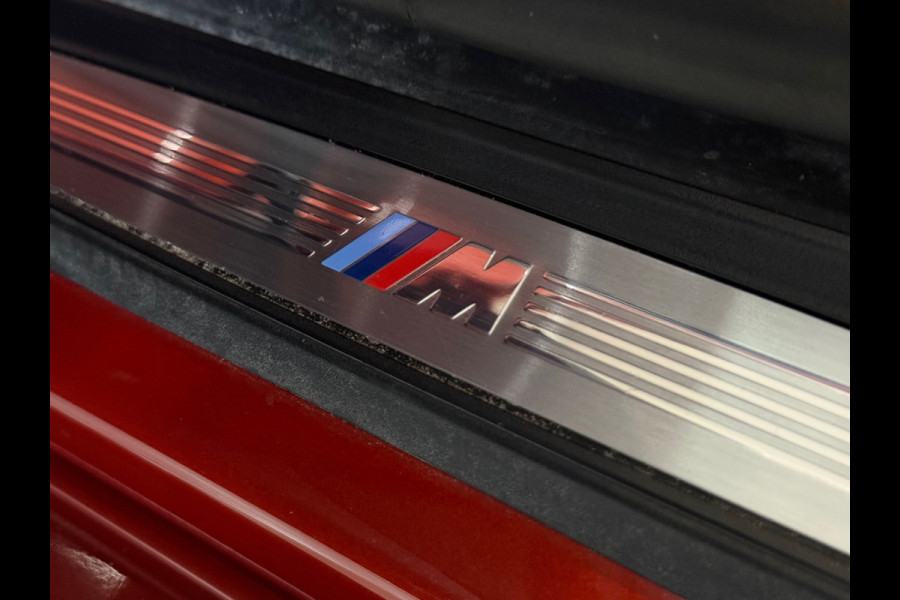 BMW X2 SDrive18i High Executive | M-Pakket | Pano | HUD | 19' inch | Alcantara | Navigatie | LED