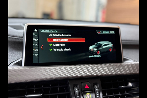 BMW X2 SDrive18i High Executive | M-Pakket | Pano | HUD | 19' inch | Alcantara | Navigatie | LED