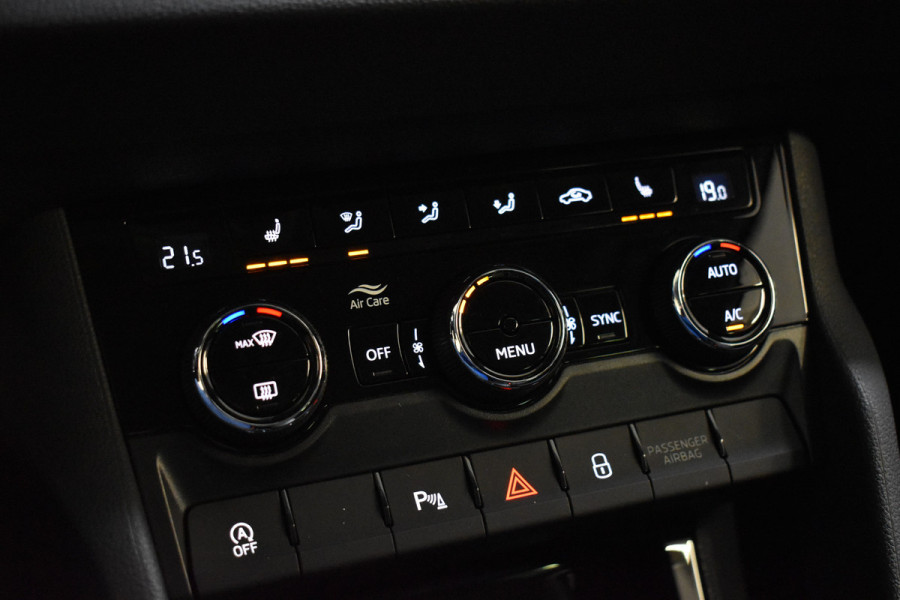 Škoda Karoq 1.5 TSI ACT 150PK DSG ELEGANCE VIRTUAL/CAMERA/CARPLAY