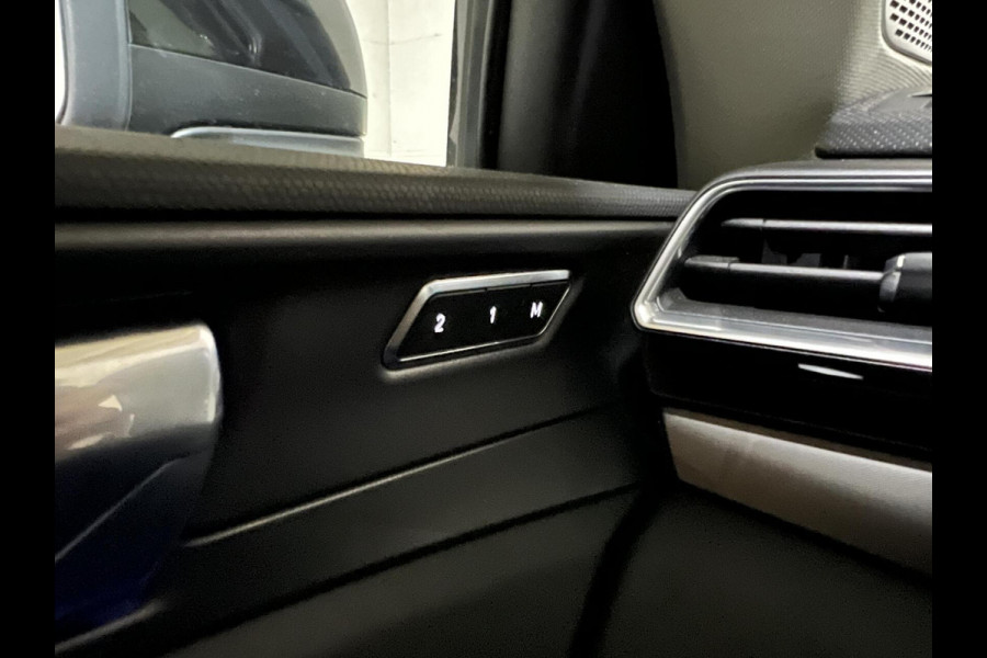 Lynk & Co 01 1.5 Plug-in Black Edition Sfeerver. NAP