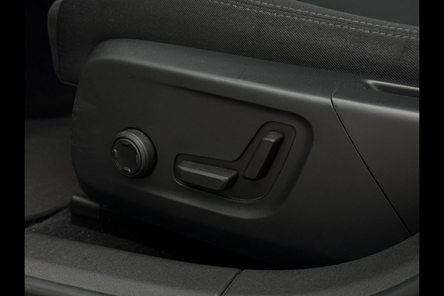 Polestar 2 Long Range Dual Motor AWD | Trekhaak | Panorama | 360 Camera | Harman Kardon |